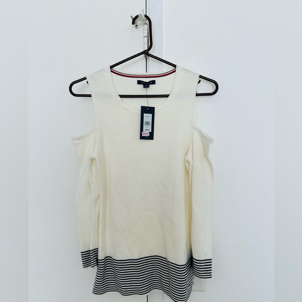 NWT Tommy Hilfiger Cold Shoulder Knit Top | Women’s Size M Ivory blue stripes